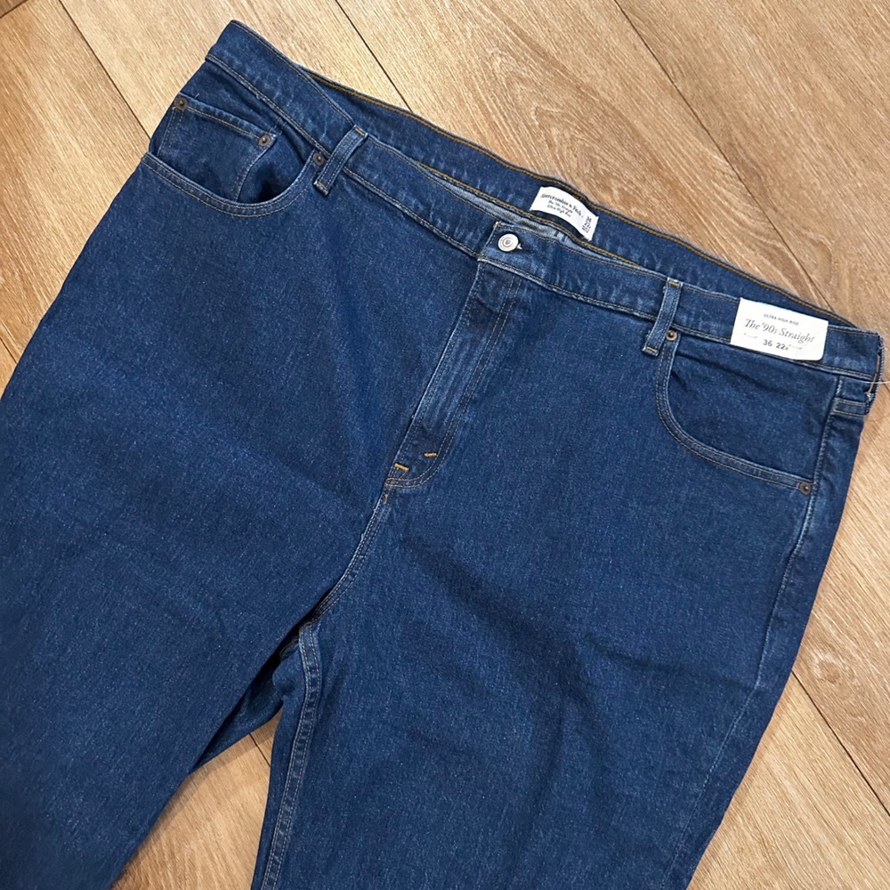 Abercrombie & Fitch The 90s Straight Ultra High Rise Jeans Dark Wash 36 22R